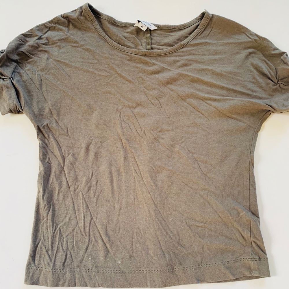Textured army gray shirt